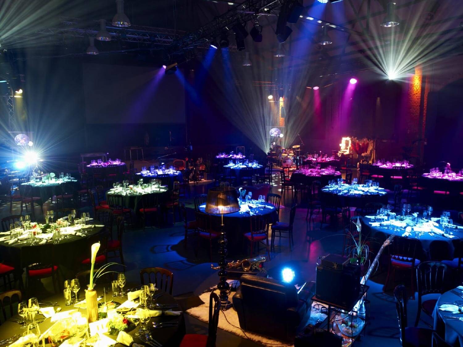 BACKSTAGE DINNER
